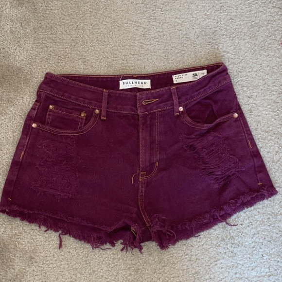 🤍3/$15 Bullhead High Waisted Maroon Ripped Shorts - Picture 4 of 7